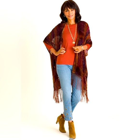 EUC Chico’s So Slimming Foulard Embroidered Girlfriend Ankle Jeans - Picture 3 of 10